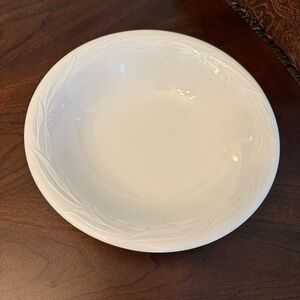 Vintage White Royal Jackson? Embossed Leaf Pattern Serving Bowl 11.25”D x 2.75H